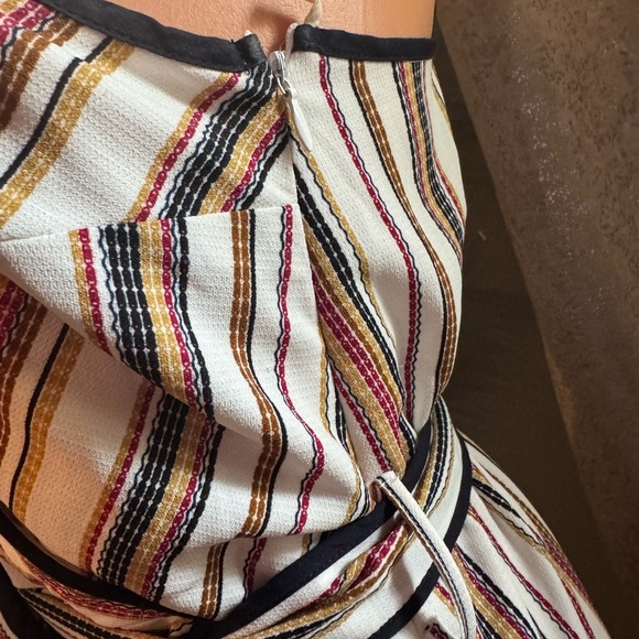 Moon River Pink and Brown Sleeveless V-Neck Midi Dress - Picture 8 of 8